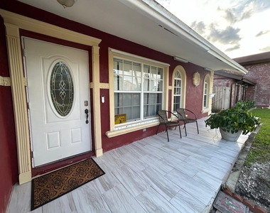 7526 Sw 7th Court - Photo Thumbnail 14