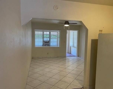 1936 Monroe Street - Photo Thumbnail 4