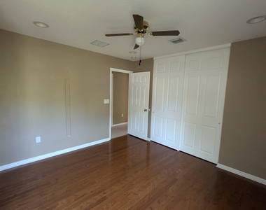 9015 Alexandra Circle - Photo Thumbnail 23