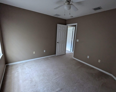 9015 Alexandra Circle - Photo Thumbnail 20