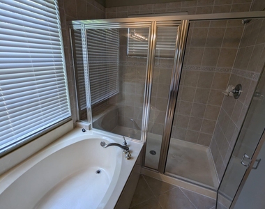 9015 Alexandra Circle - Photo Thumbnail 5