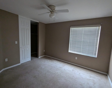 9015 Alexandra Circle - Photo Thumbnail 10