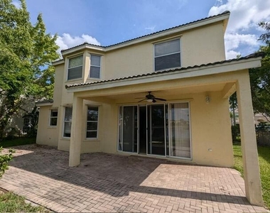 9015 Alexandra Circle - Photo Thumbnail 24