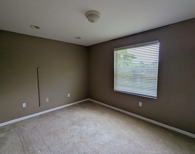 9015 Alexandra Circle - Photo Thumbnail 19