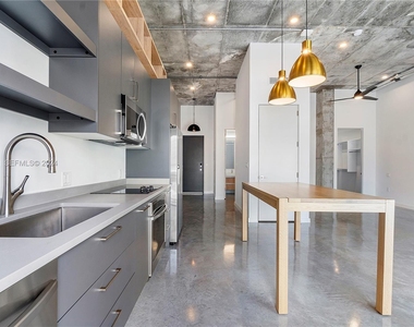 401 Nw 1st Avenue - Photo Thumbnail 1
