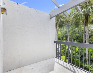 11397 Pond View Drive - Photo Thumbnail 7