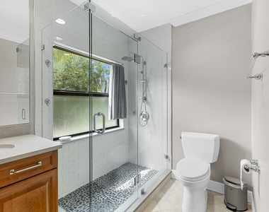 11397 Pond View Drive - Photo Thumbnail 16
