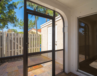1579 Springside Drive - Photo Thumbnail 24