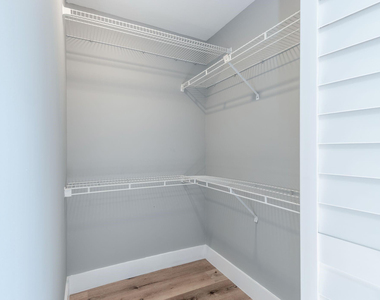 1579 Springside Drive - Photo Thumbnail 19