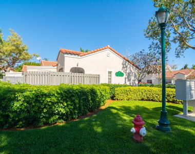 1579 Springside Drive - Photo Thumbnail 29