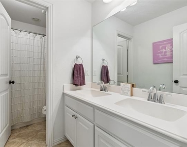 4149 Maclin Drive - Photo Thumbnail 23