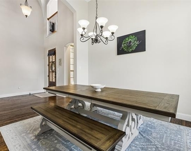 4149 Maclin Drive - Photo Thumbnail 4