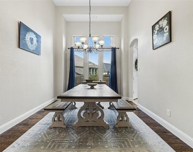 4149 Maclin Drive - Photo Thumbnail 5