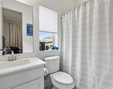 4149 Maclin Drive - Photo Thumbnail 7