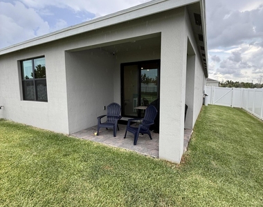 1653 Ne Ocean Dunes Drive - Photo Thumbnail 22
