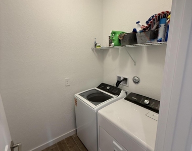 1653 Ne Ocean Dunes Drive - Photo Thumbnail 5