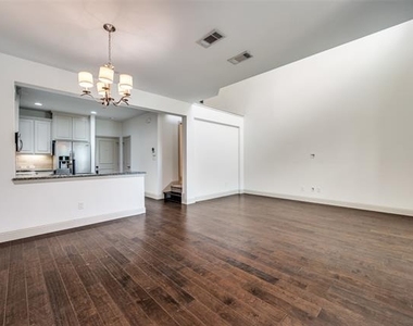 7424 Mitchell Drive - Photo Thumbnail 4
