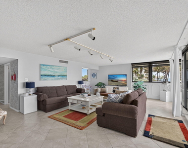 5380 N Ocean Drive - Photo Thumbnail 9