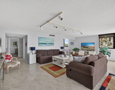 5380 N Ocean Drive - Photo Thumbnail 10