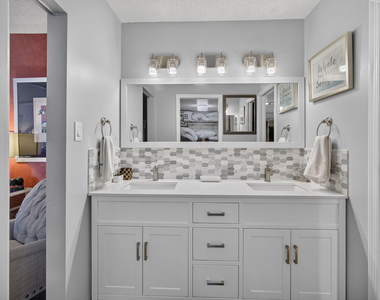 5380 N Ocean Drive - Photo Thumbnail 33