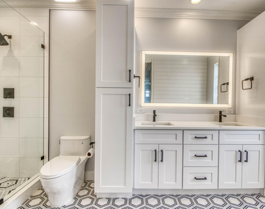 240 Poinciana Drive - Photo Thumbnail 16