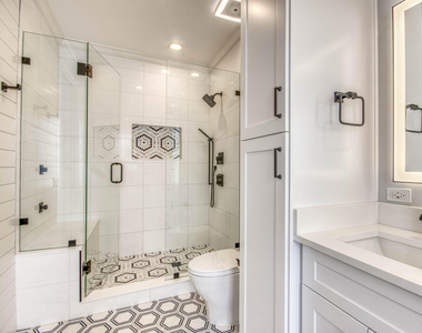 240 Poinciana Drive - Photo Thumbnail 17