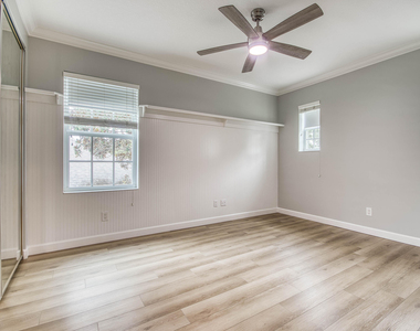 240 Poinciana Drive - Photo Thumbnail 19