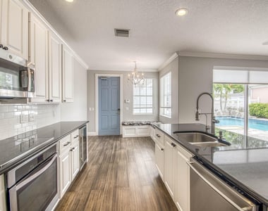 240 Poinciana Drive - Photo Thumbnail 6
