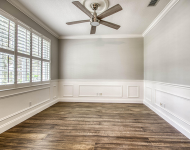 240 Poinciana Drive - Photo Thumbnail 11