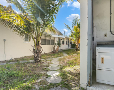 709 Se 15th Street - Photo Thumbnail 8
