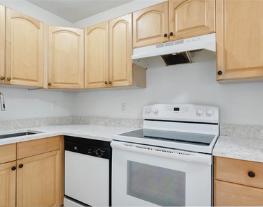 709 Se 15th Street - Photo Thumbnail 14