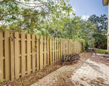 917 Ne 16th Avenue - Photo Thumbnail 14