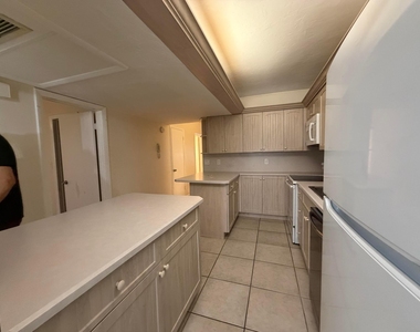 917 Ne 16th Avenue - Photo Thumbnail 9