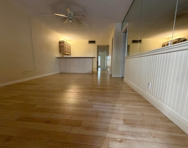 917 Ne 16th Avenue - Photo Thumbnail 3