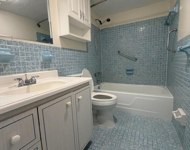 917 Ne 16th Avenue - Photo Thumbnail 11