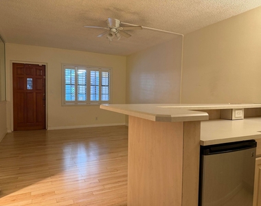917 Ne 16th Avenue - Photo Thumbnail 5
