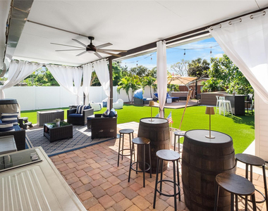 1341 Nw 5th Avenue - Photo Thumbnail 7