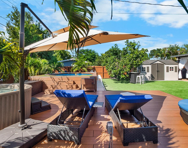 1341 Nw 5th Avenue - Photo Thumbnail 3
