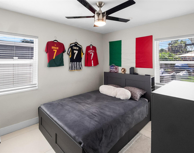 1341 Nw 5th Avenue - Photo Thumbnail 17
