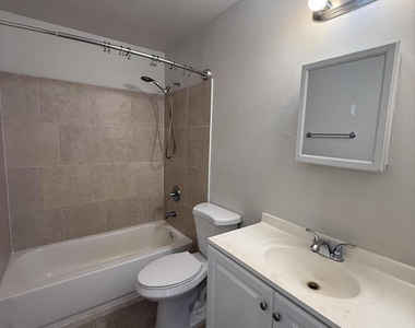 5006 Sanibel Avenue - Photo Thumbnail 15
