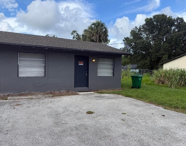 5006 Sanibel Avenue - Photo Thumbnail 2