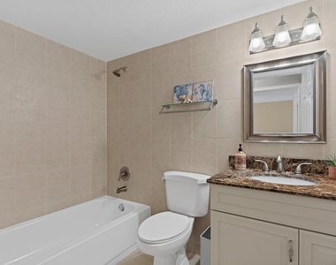 3130 Kingswood Terrace - Photo Thumbnail 5
