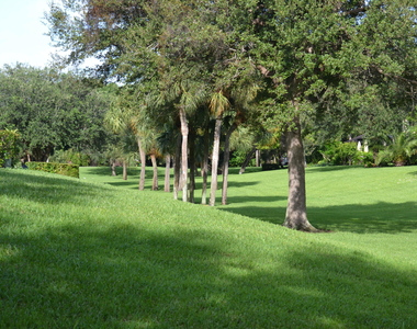 3130 Kingswood Terrace - Photo Thumbnail 17