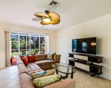 3690 Old Lighthouse Circle - Photo Thumbnail 6