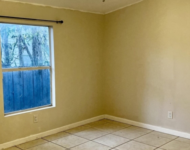 11945 Flotilla Place - Photo Thumbnail 6