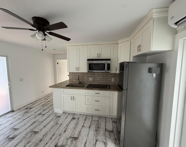 3837 Ne 17th Avenue - Photo Thumbnail 6