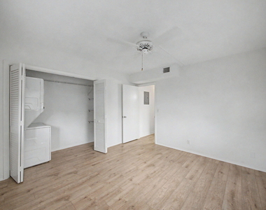 3 Westwood Avenue - Photo Thumbnail 9