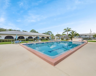 3 Westwood Avenue - Photo Thumbnail 17