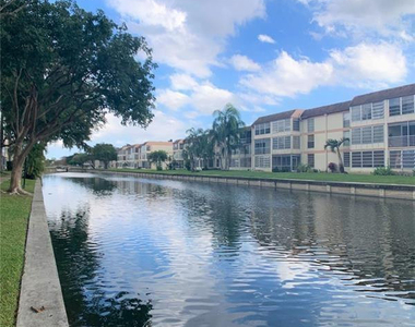 8360 Sands Point Boulevard - Photo Thumbnail 14