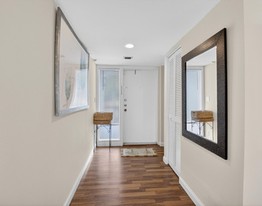 3604 Bridgewood Drive - Photo Thumbnail 5